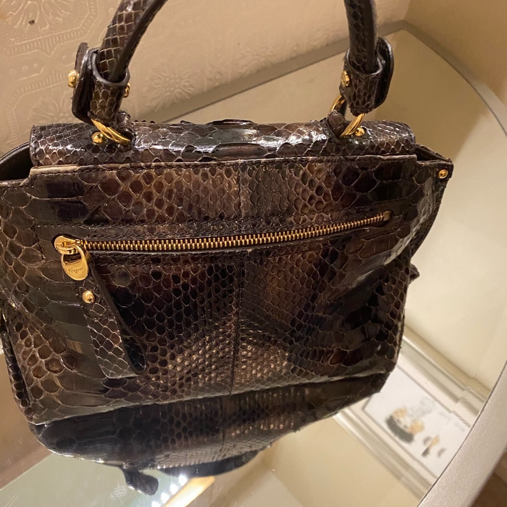 Salvador Ferragamo python handbag - Picture 2 of 3